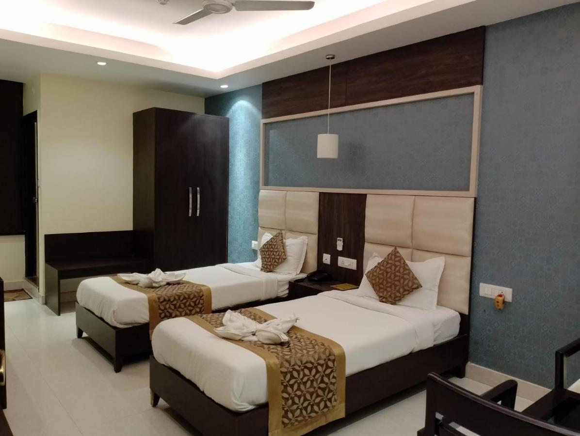 Chinhat Hotel Solitaire מראה חיצוני תמונה