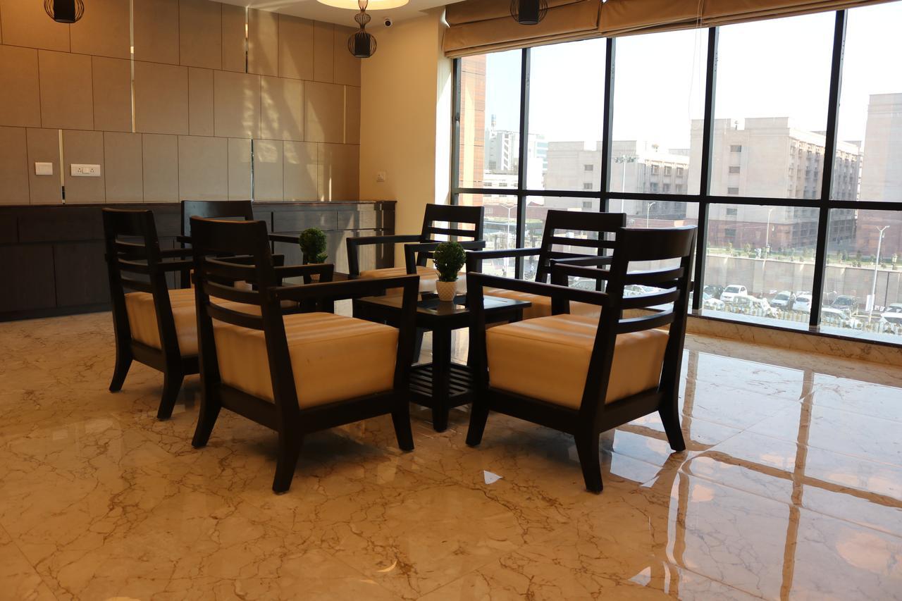 Chinhat Hotel Solitaire מראה חיצוני תמונה