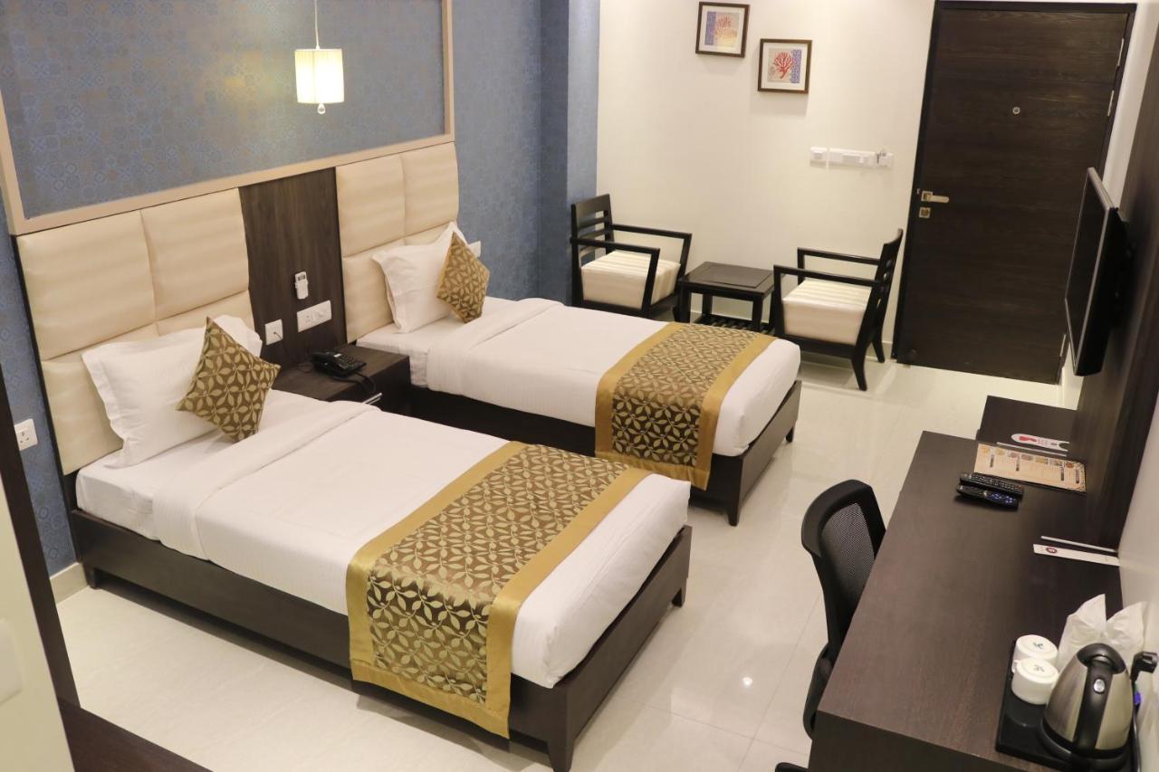 Chinhat Hotel Solitaire מראה חיצוני תמונה